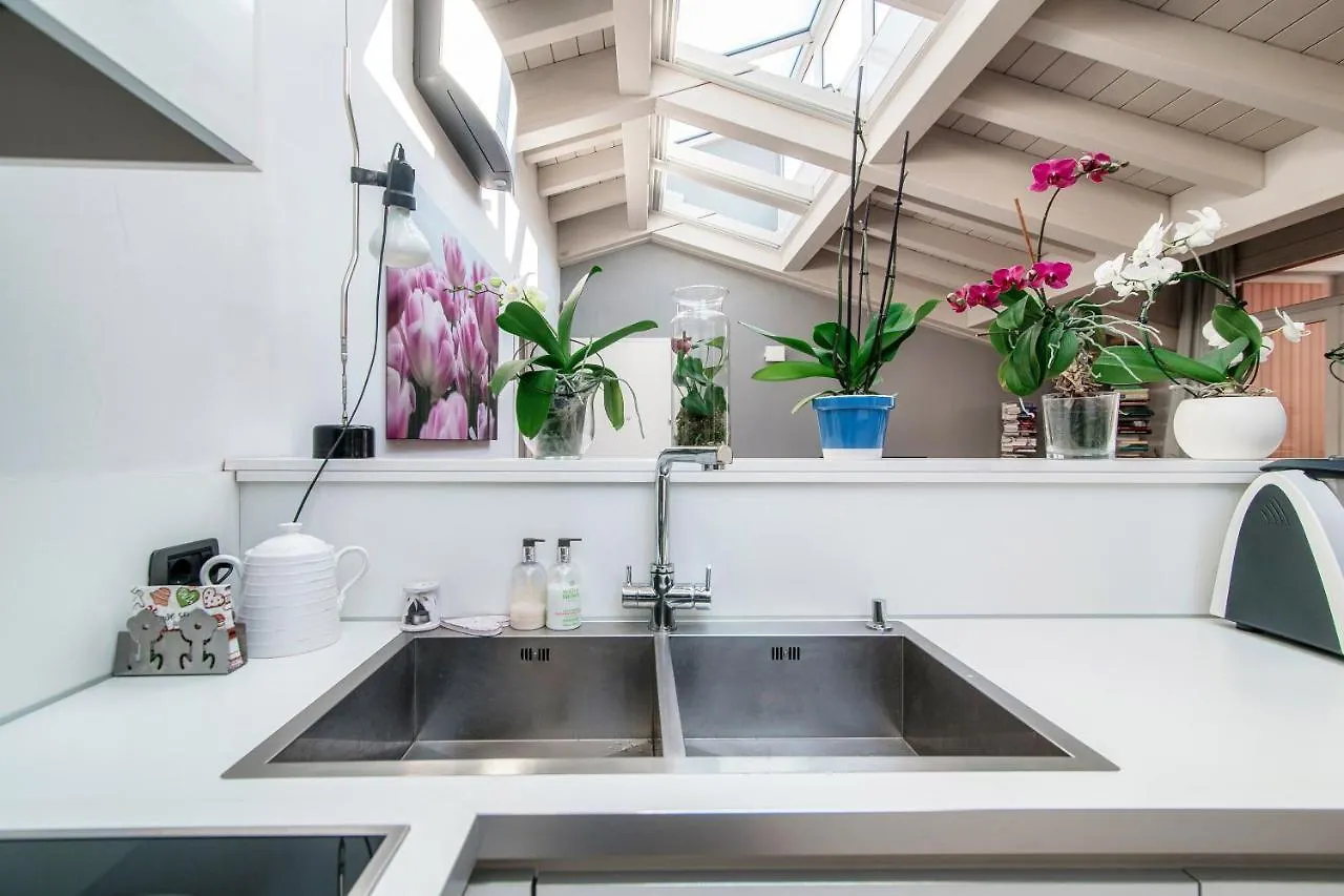 Ferienwohnung Joivy Isotta'S House With 2 Cosy Balconies Como 0*,